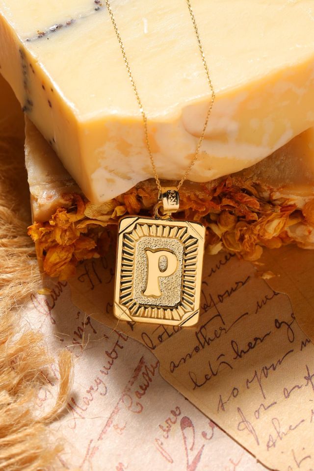 Moom Mücevherat Kadın 14 Ayar Altın Kare Harf Kolye A & Z Harfi Altın Kolye Zincirli Harf Kolye 42 Cm P