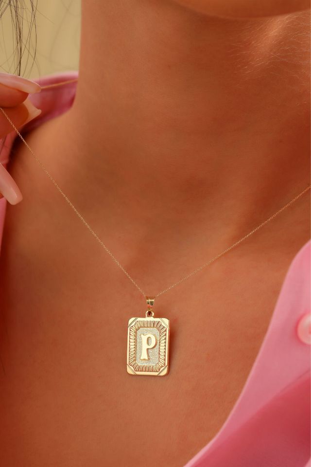 Moom Mücevherat Kadın 14 Ayar Altın Kare Harf Kolye A & Z Harfi Altın Kolye Zincirli Harf Kolye 42 Cm P