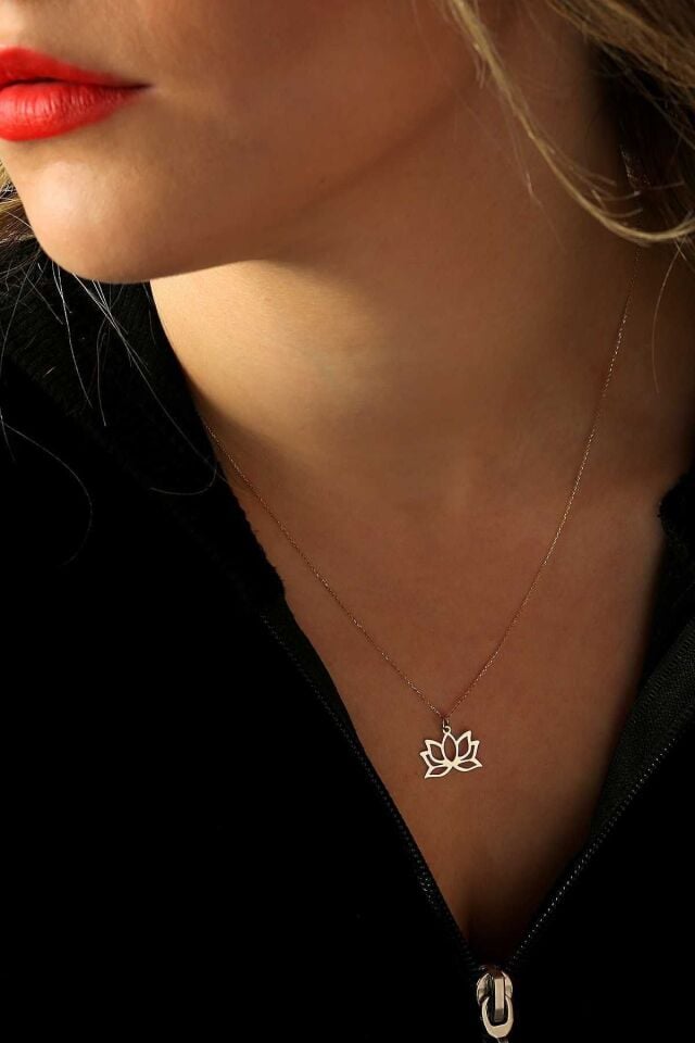 Kadın 14 Ayar Altın Lotus Çiçeği Kolye