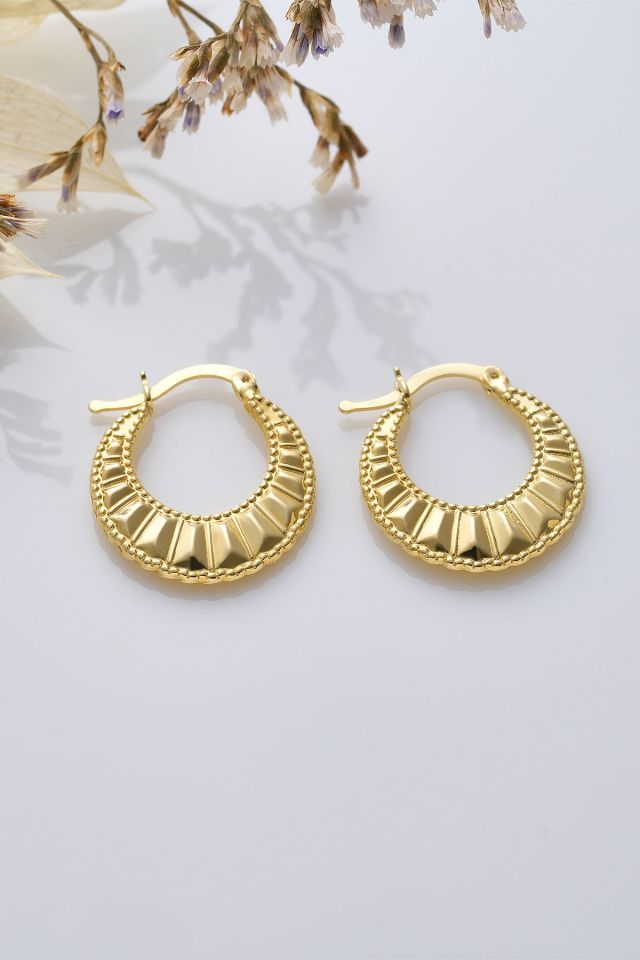 14 Ayar Altın Desenli Oval Küpe