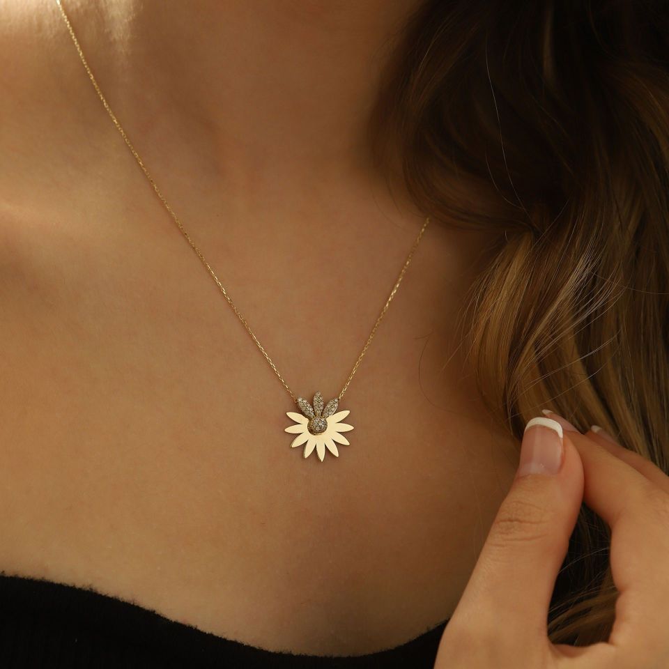 Moom Mücevherat Kadın 14 Ayar Altın Taşlı Çiçek Papatya Kolye ''45 cm''