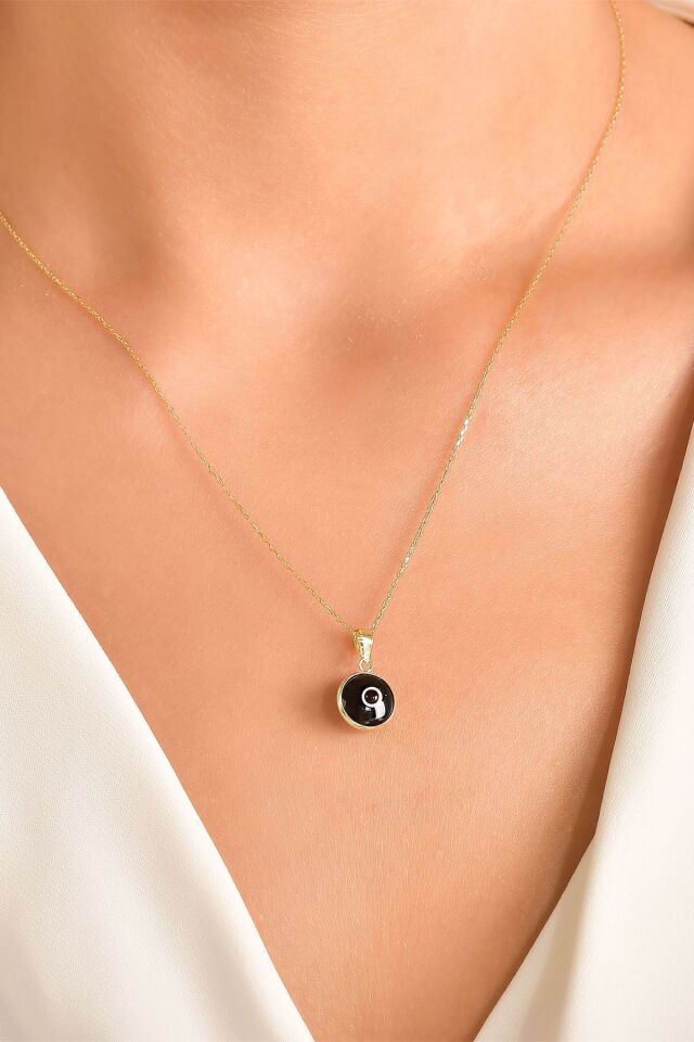 Kadın 14 Ayar Altın Siyah Gece Nazar Göz Kolye