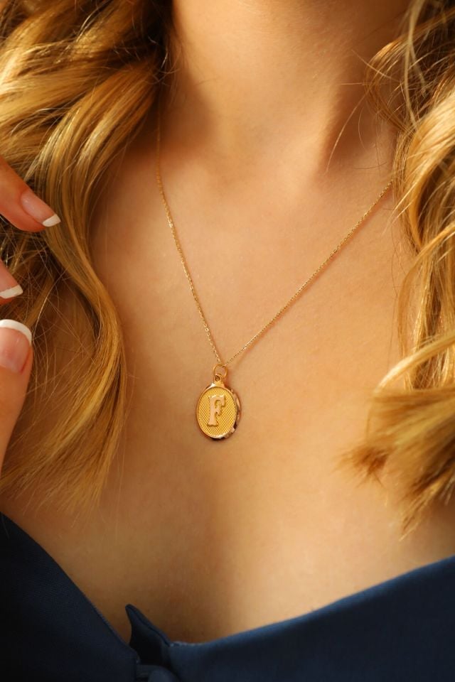 Moom Mücevherat Kadın 14 Ayar Altın Harf Kolye Nostaljik Oval A & Z Harf Altın Kolye Zincirli 42 Cm F