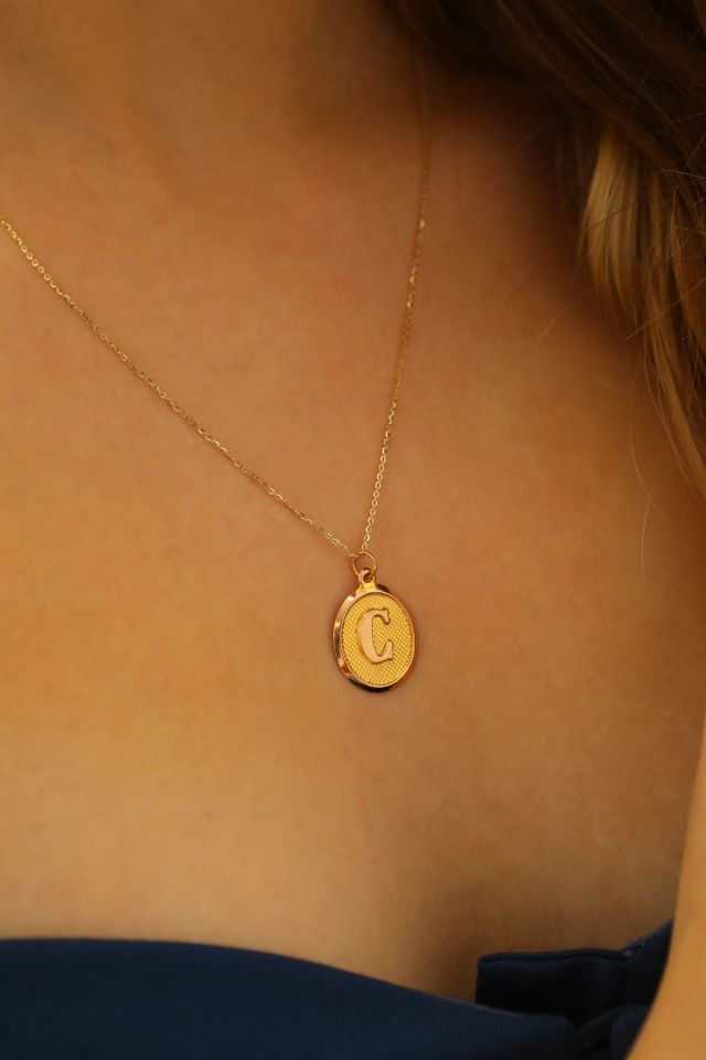 Moom Mücevherat Kadın 14 Ayar Altın Harf Kolye Nostaljik Oval A & Z Harf Altın Kolye Zincirli 42 Cm C