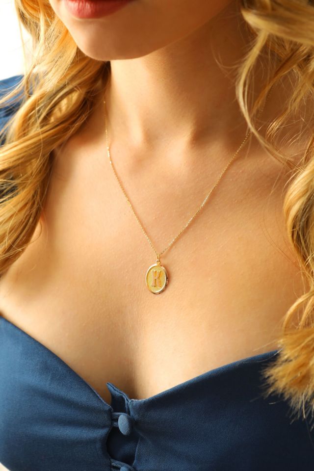 Moom Mücevherat Kadın 14 Ayar Altın Harf Kolye Nostaljik Oval A & Z Harf Altın Kolye Zincirli 42 Cm K