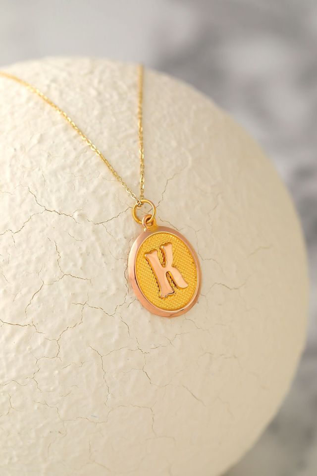 Moom Mücevherat Kadın 14 Ayar Altın Harf Kolye Nostaljik Oval A & Z Harf Altın Kolye Zincirli 42 Cm K