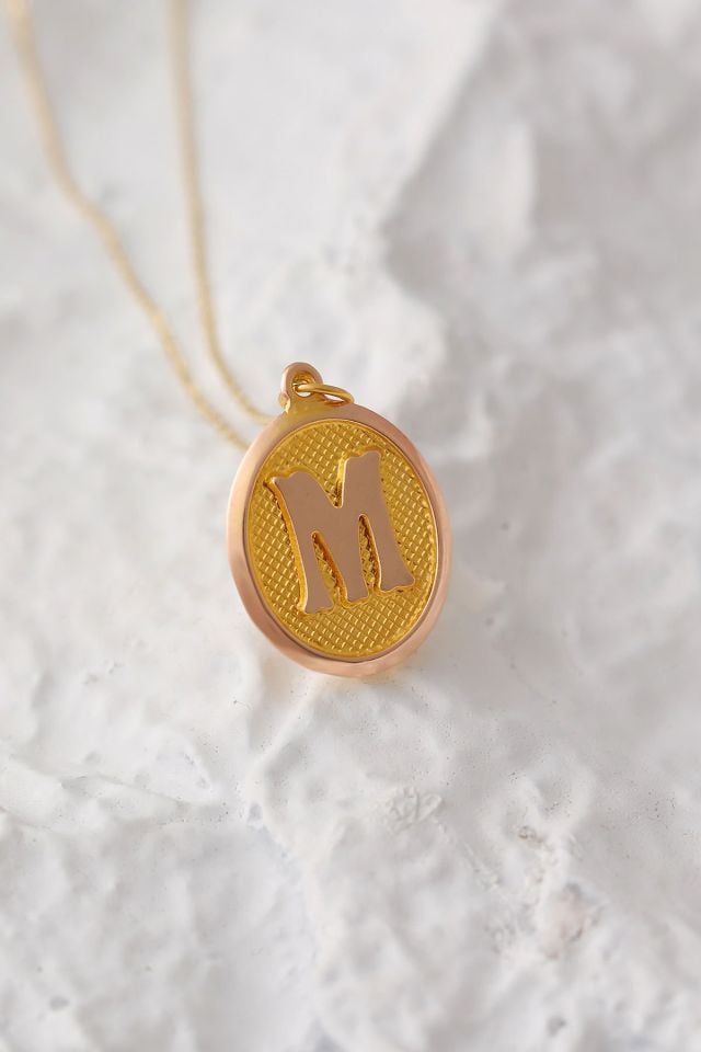 Moom Mücevherat Kadın 14 Ayar Altın Harf Kolye Nostaljik Oval A & Z Harf Altın Kolye Zincirli 42 Cm M