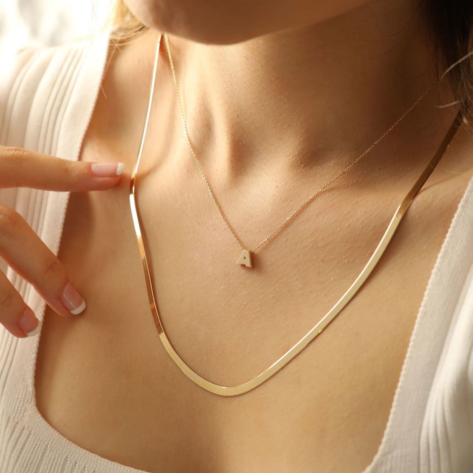 MOOM MÜCEVHERAT 14 Ayar 3 Boyutlu A & Z Harfi Zincirli Kolye A