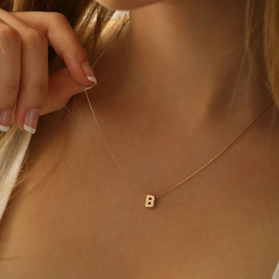 MOOM MÜCEVHERAT 14 Ayar 3 Boyutlu A & Z Harfi Zincirli Kolye B