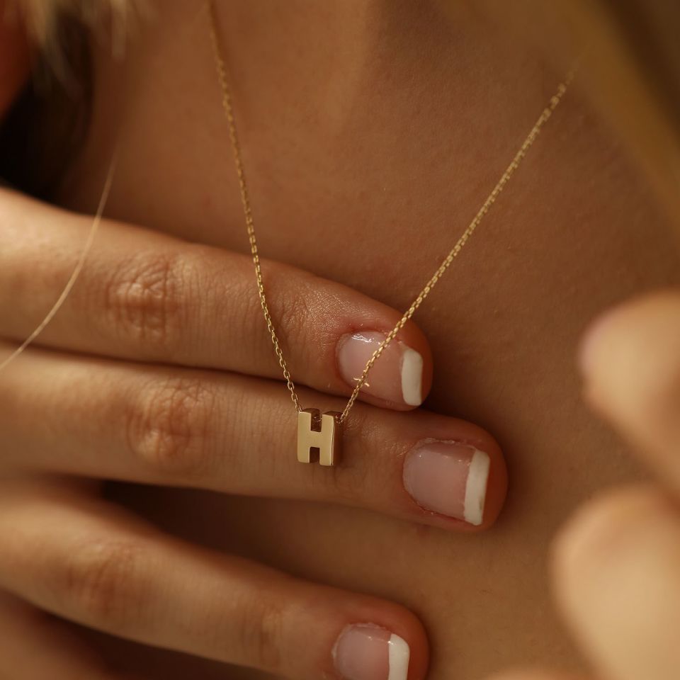 MOOM MÜCEVHERAT 14 Ayar 3 Boyutlu A & Z Harfi Zincirli Kolye H