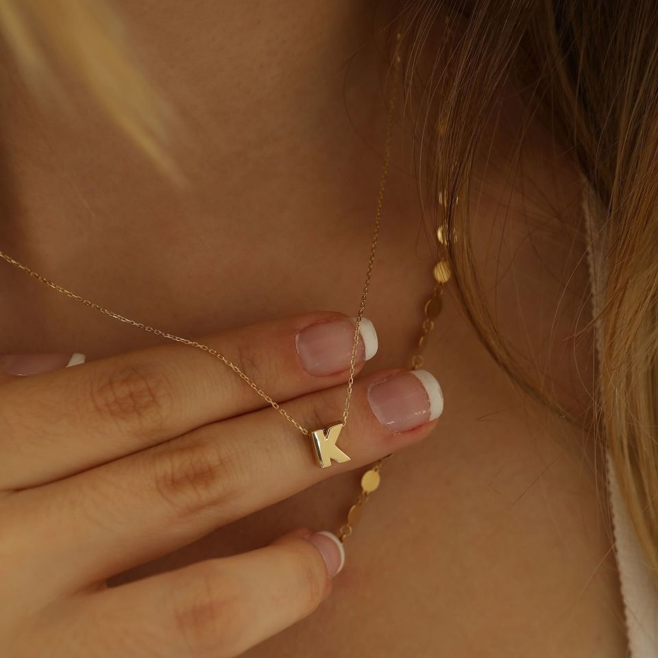 MOOM MÜCEVHERAT 14 Ayar 3 Boyutlu A & Z Harfi Zincirli Kolye K