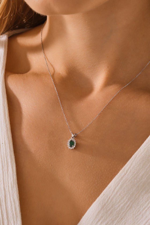 MOOM MÜCEVHERAT 14 Ayar Yeşil Zümrüt Taşlı Pırlanta Kolye