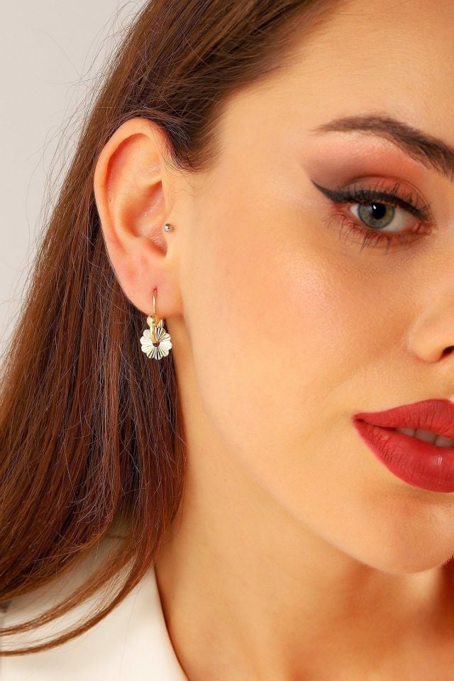 Moom Mücevherat Kadın 14 Ayar Altın Çlçekli Sallantılı Pır Pır Küpe