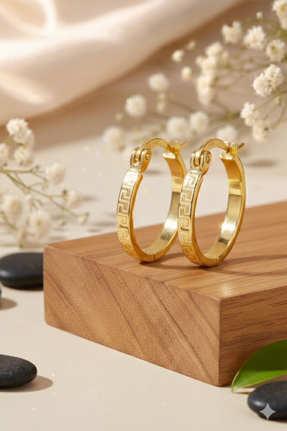 Altın Küpe 14 Ayar Altın Grek Desenli Halka Küpe-1,50 CM