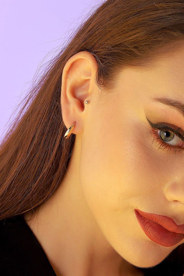 Moom Mücevherat Kadın 14 Ayar Altın 1.5 cm Minimal İtalyan Halka Küpe