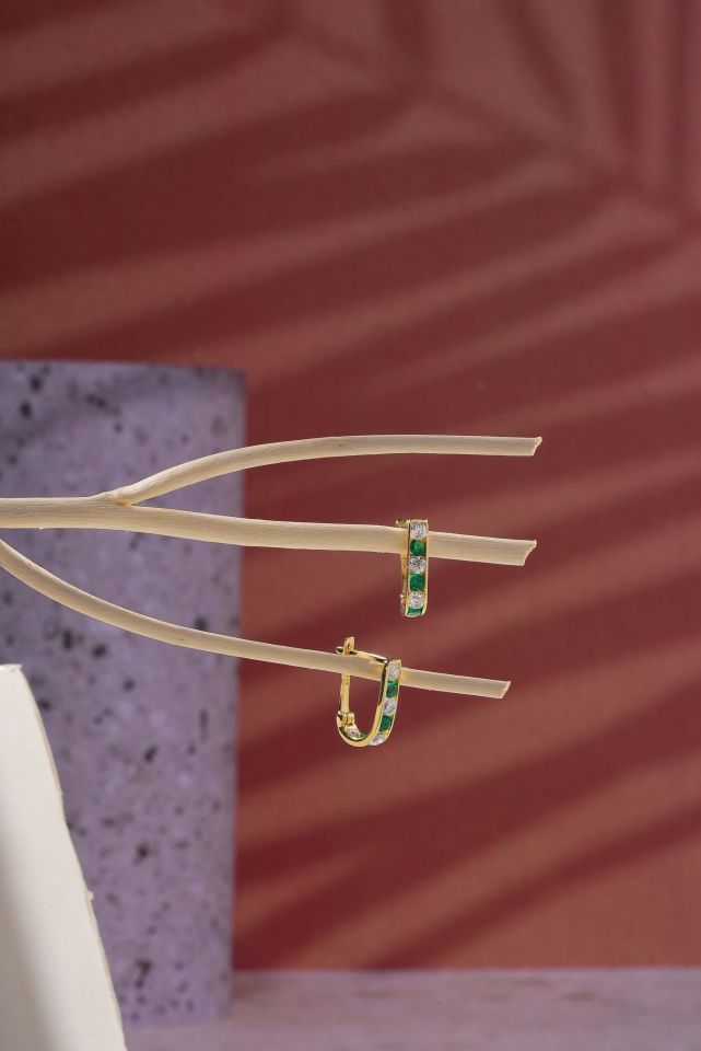 Moom Mücevherat 14 Ayar Altın Küpe Yeşil Taşlı Çocuk küpesi