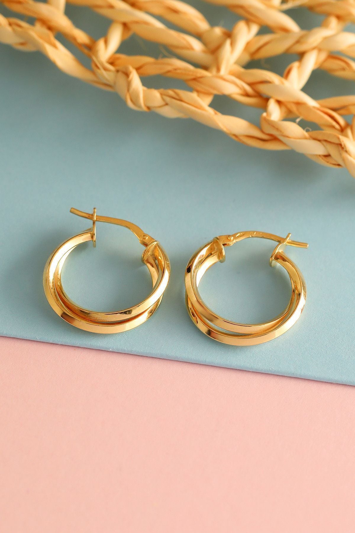 14 Ayar Altın Küpe Burgu Halka Küpe 2 Cm Çapında