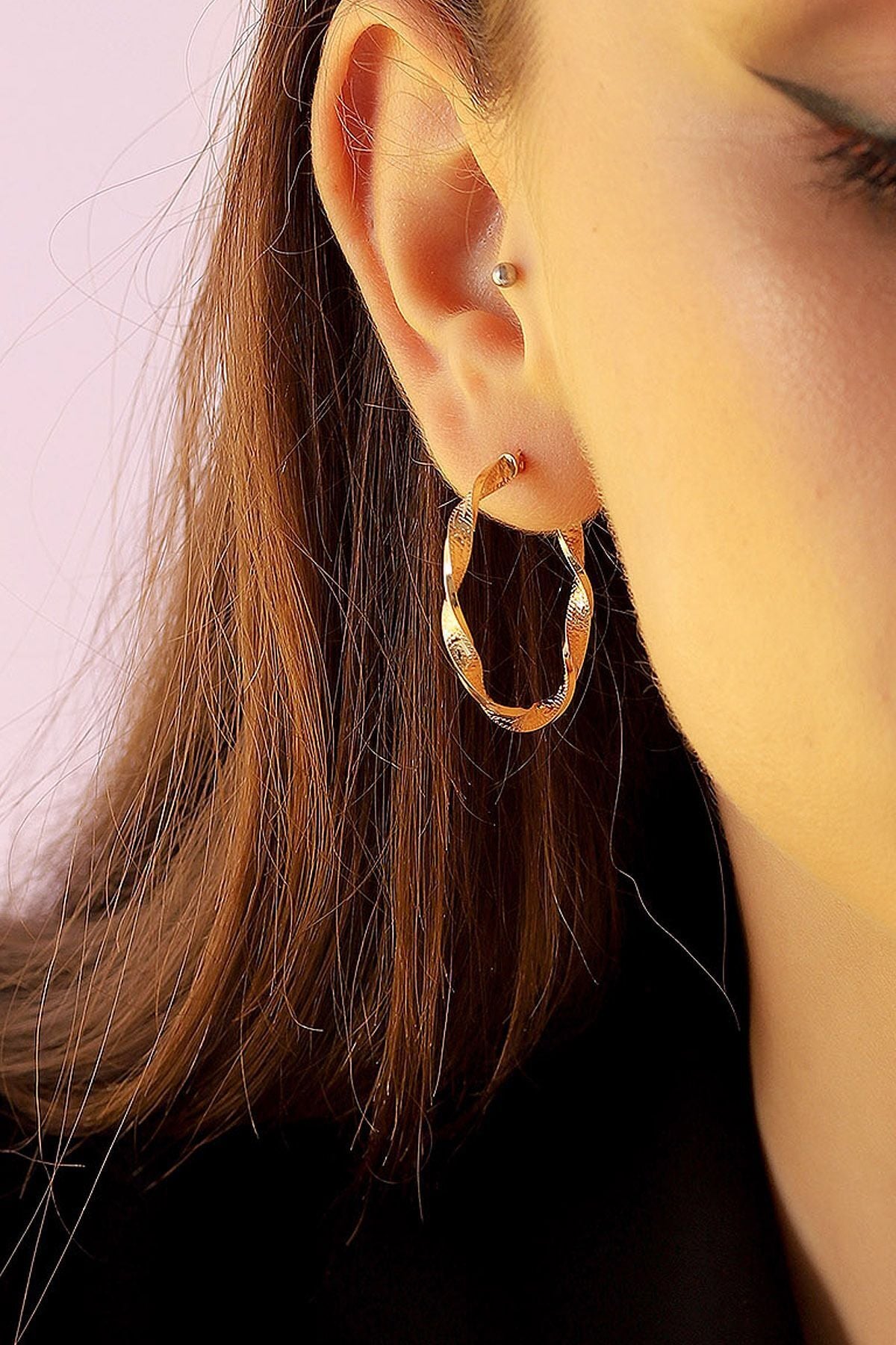 14 Ayar Altın Küpe Grek Desenli Tek Burgu Halka Küpe 3 Cm Çapında