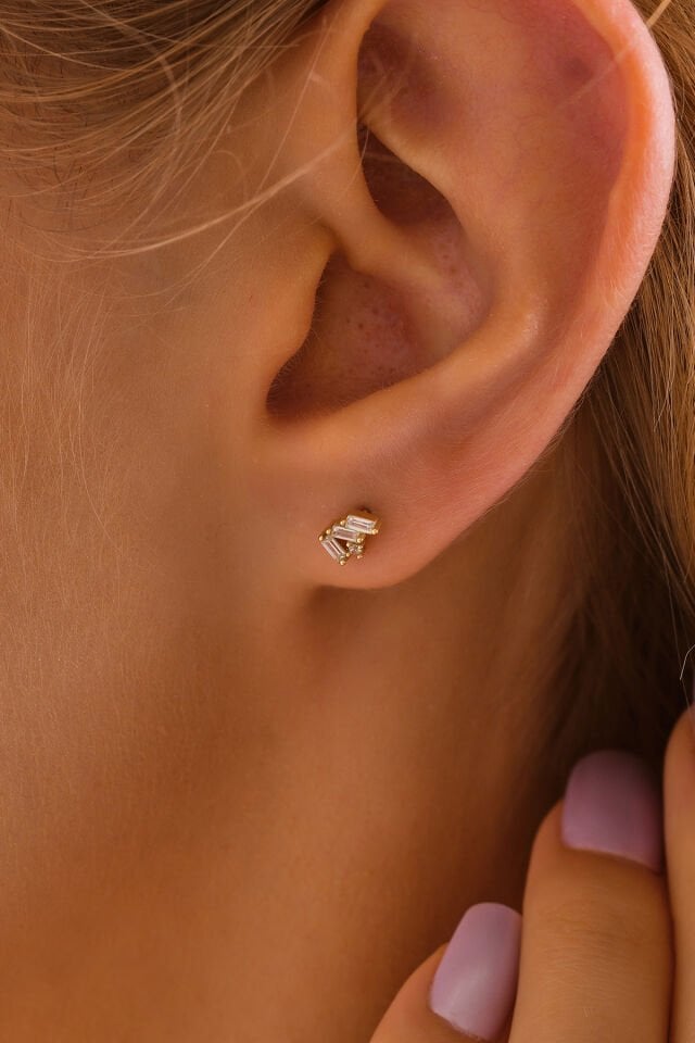 14 Ayar Altın Tragus Küpe Baget Vidalı