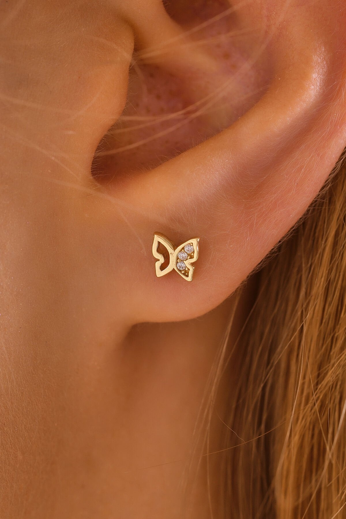 14 Ayar Altın Tragus Küpe Kelebek Vidalı