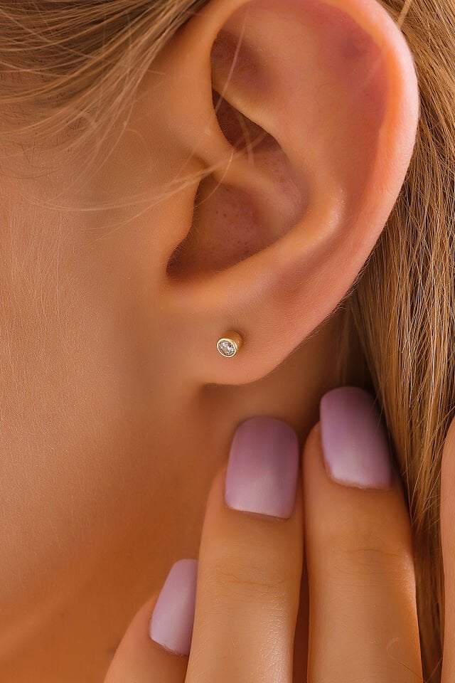14 Ayar Altın Tragus Küpe Sıvama TekTaş Vidalı