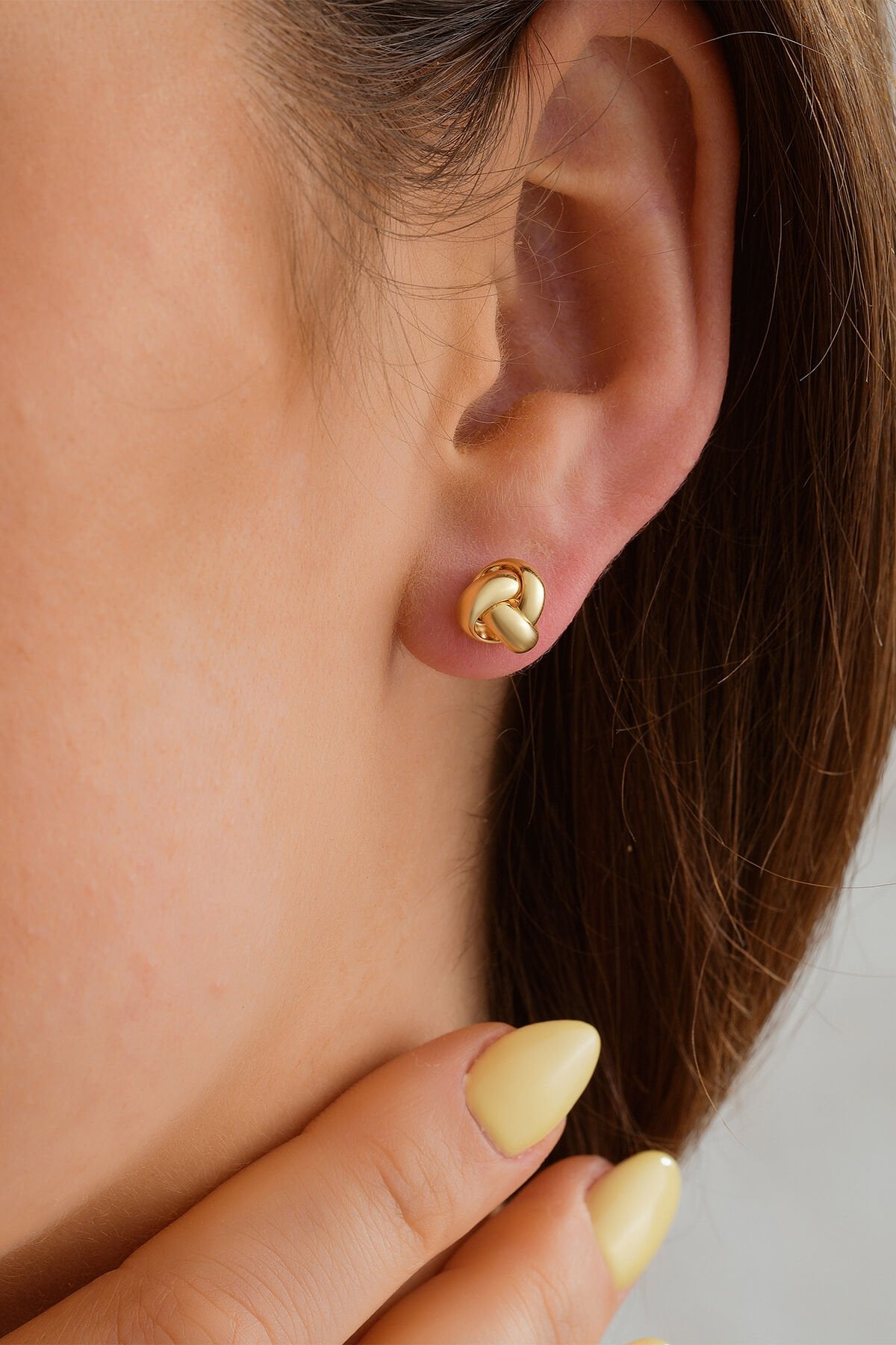 14 Ayar Altın Düğüm Küpe