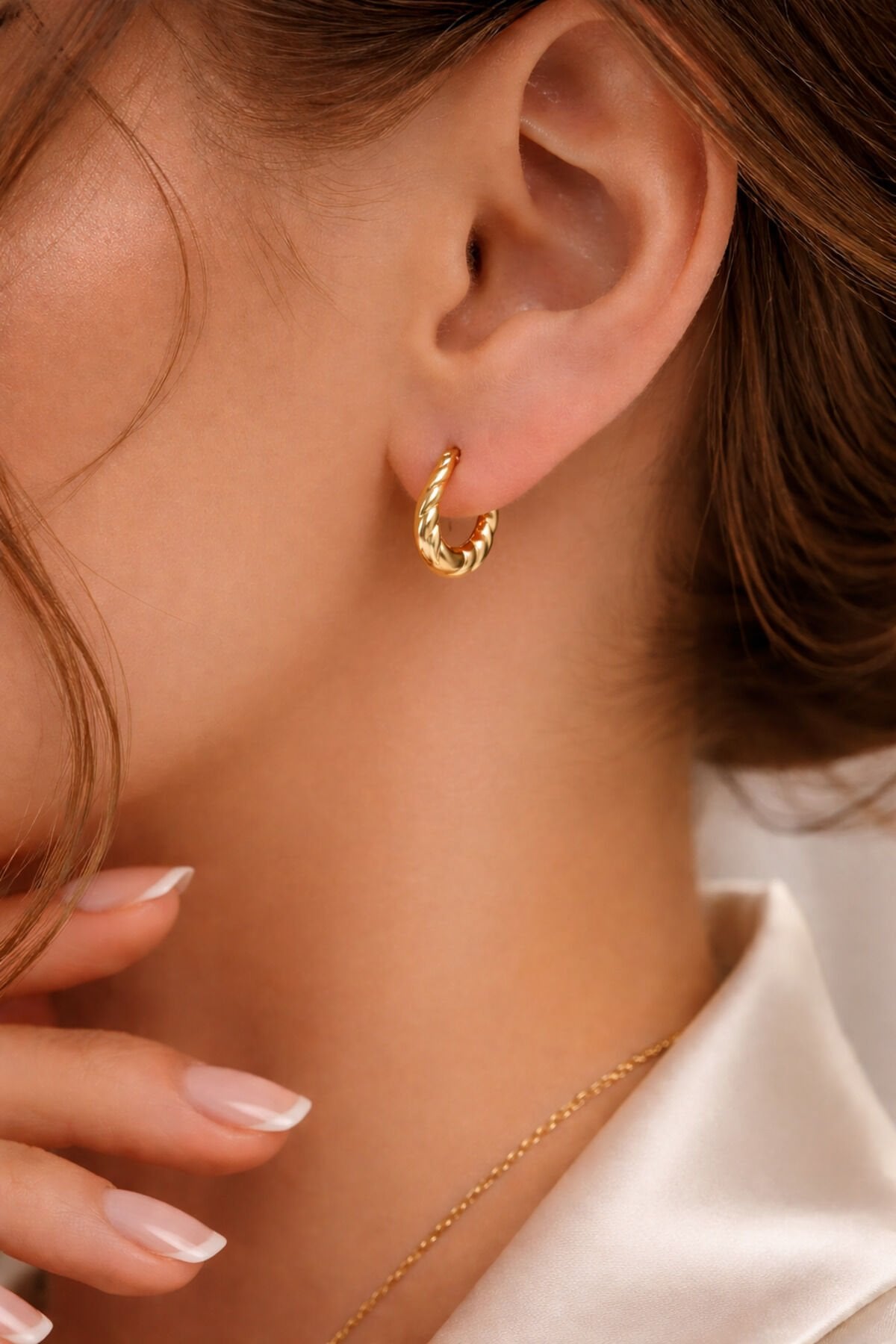 14 Ayar Altın Kalp Desenli U Küpe