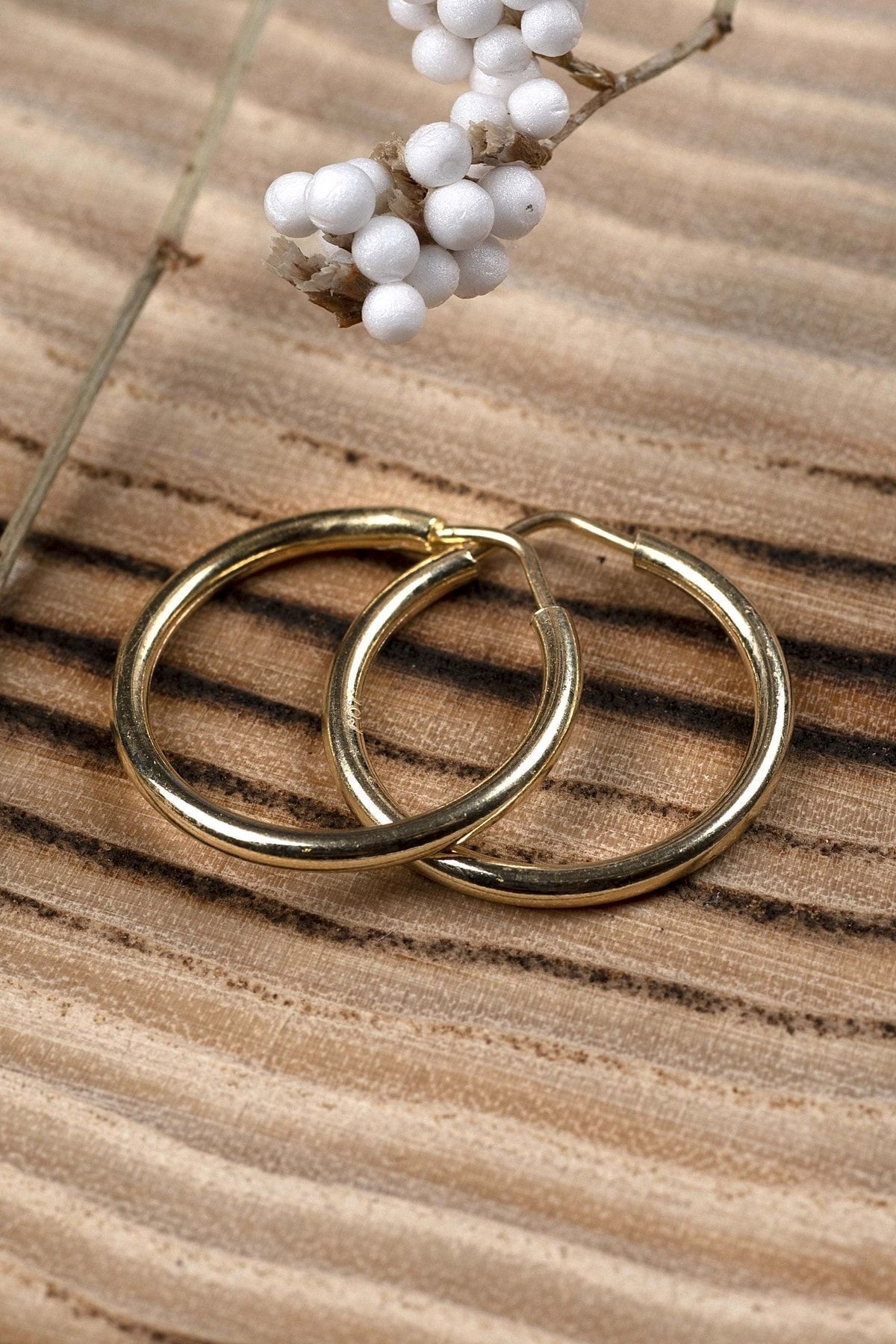 Kadın 2.1 Cm Orta Boy 14 Ayar Altın Halka Küpe