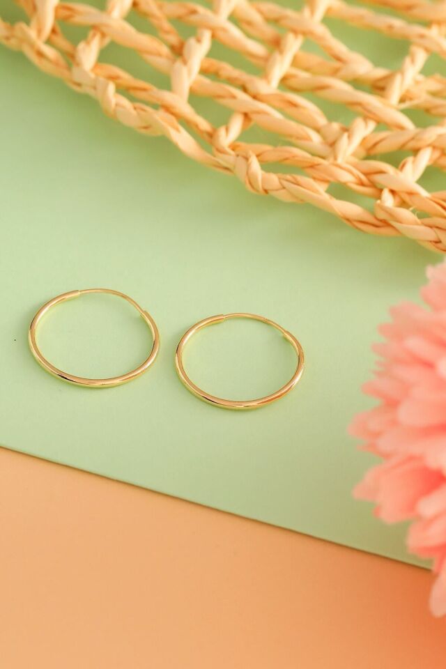 Kadın 14 Ayar Altın 1.5 Cm Düz Halka Küpe