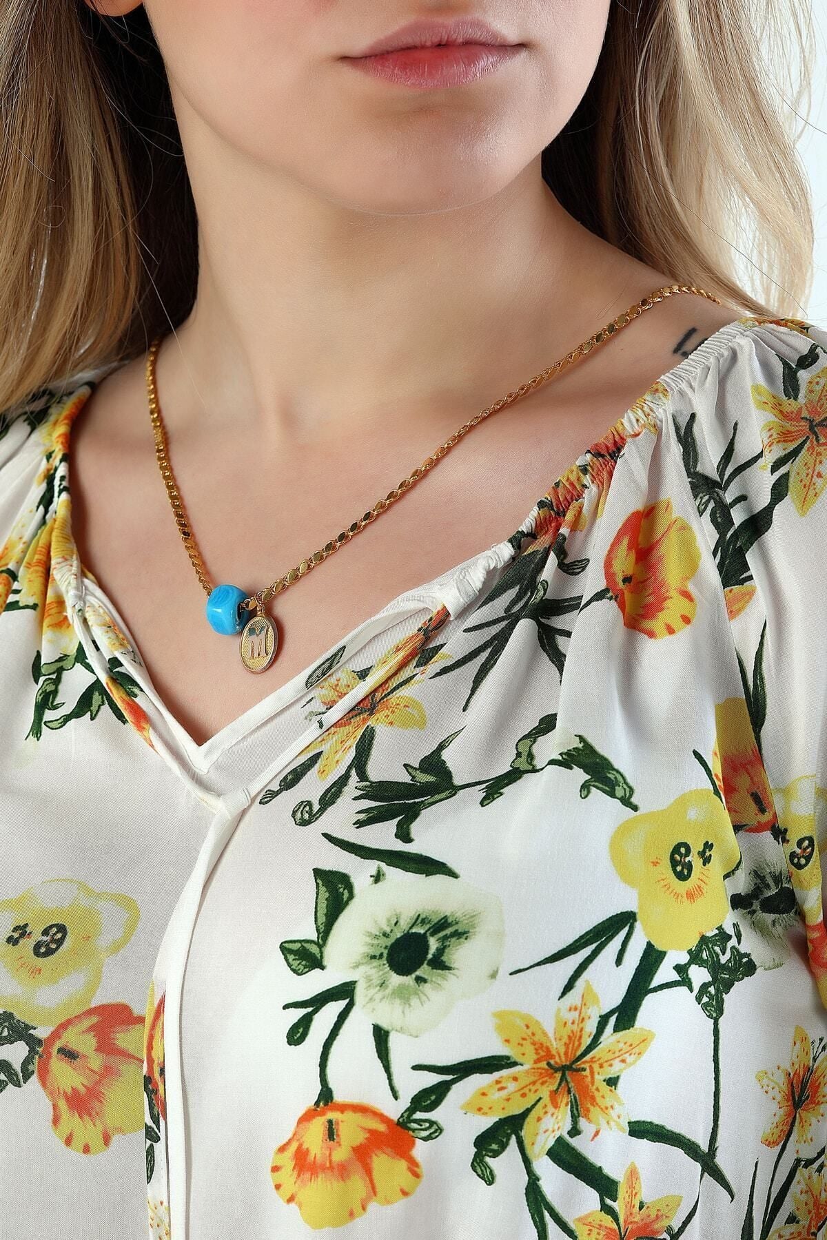 Kadın 14 Ayar Altın Yuvarlak Model Harf Kolye Ucu