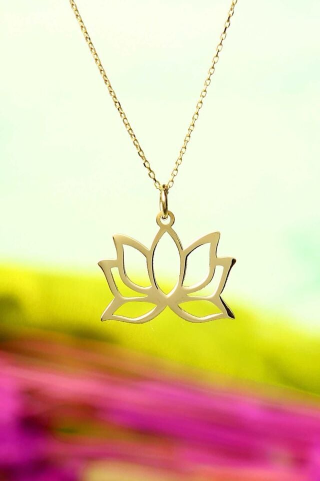 Moom Mücevherat Kadın 14 Ayar Altın Lotus Çiçeği Kolye