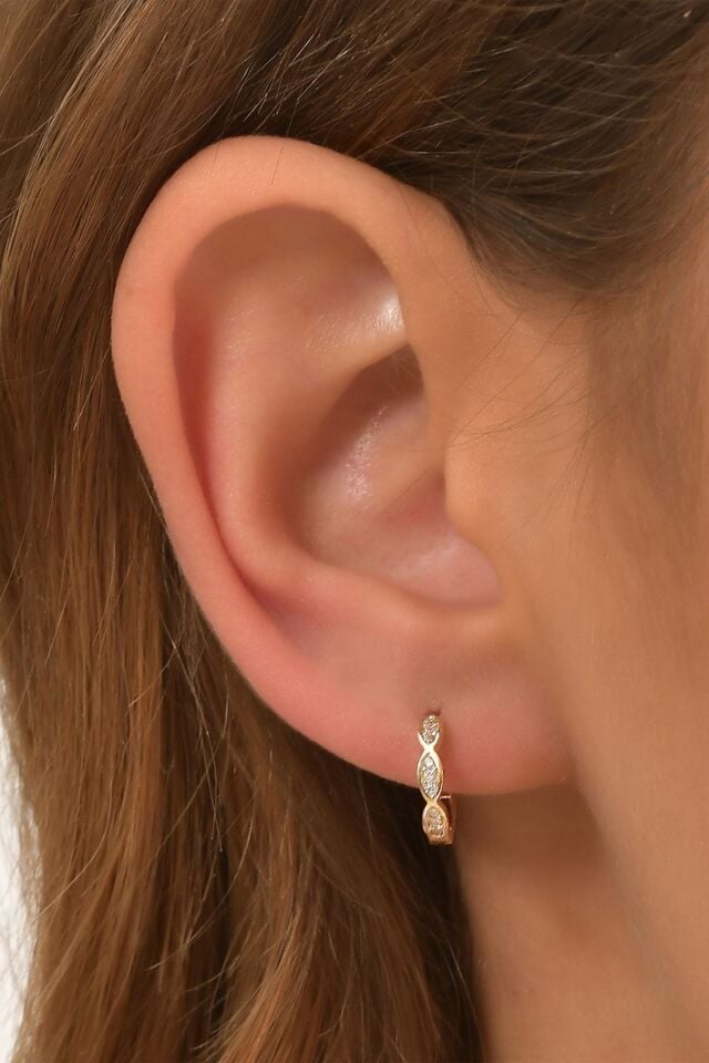Kadın 14 Ayar Altın Küpe Minimalist Zirkon Taşlı Modern Halka Altın Küpe 12 Mm