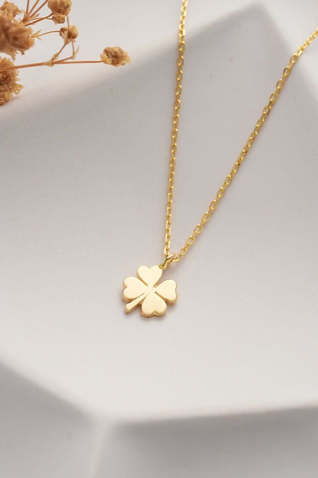 MOOM MÜCEVHERAT 14 Ayar Altın Taşsız Yonca Kolye