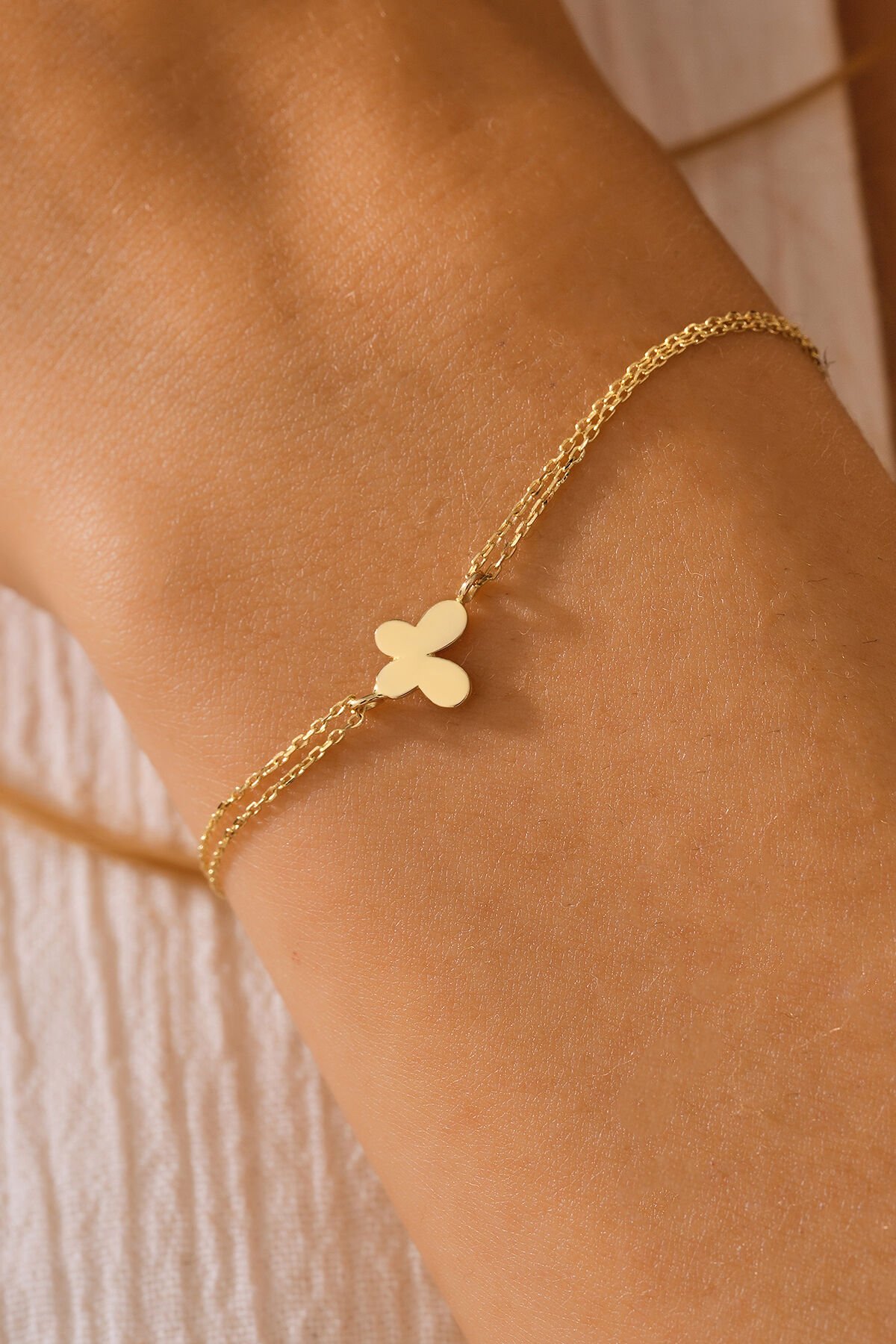 14 Ayar Altın Kelebek Bileklik