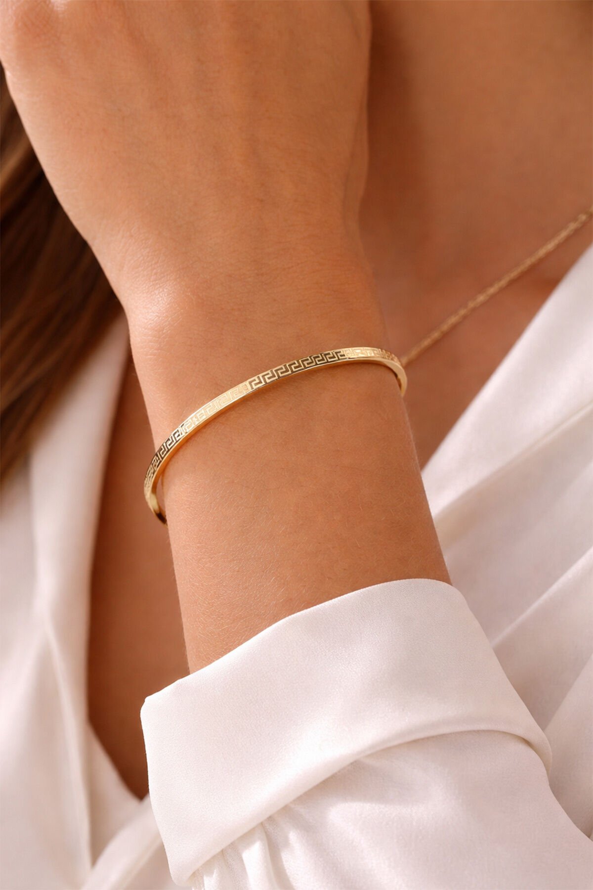 14 Ayar Altın Lazer Grek Desenli Kelepçe Bilezik