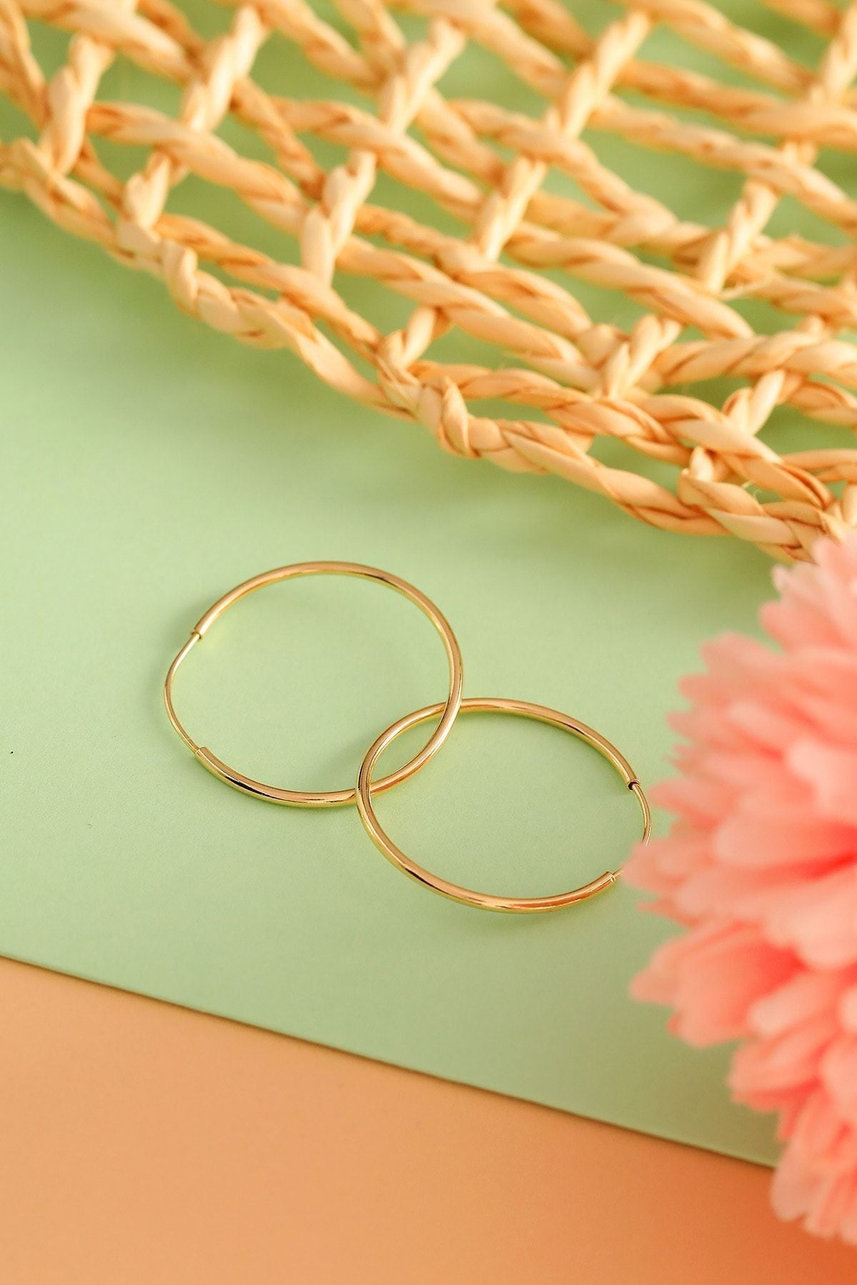 14 Ayar Altın Düz Gizli Kilit Halka Küpe 2.5 Cm