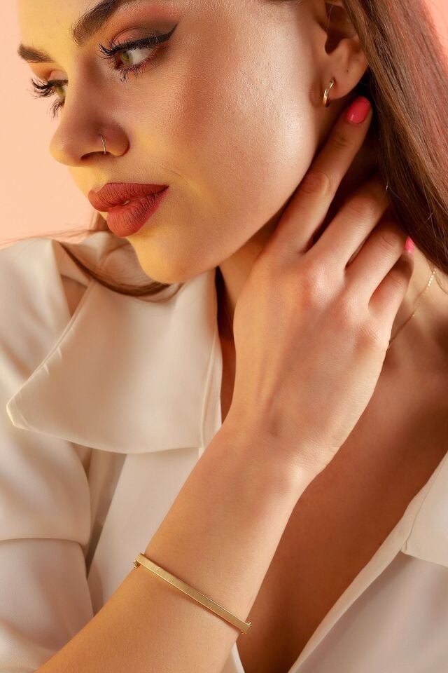 Kadın Altın Lazerli Kibrit Çöpü Kelepçe