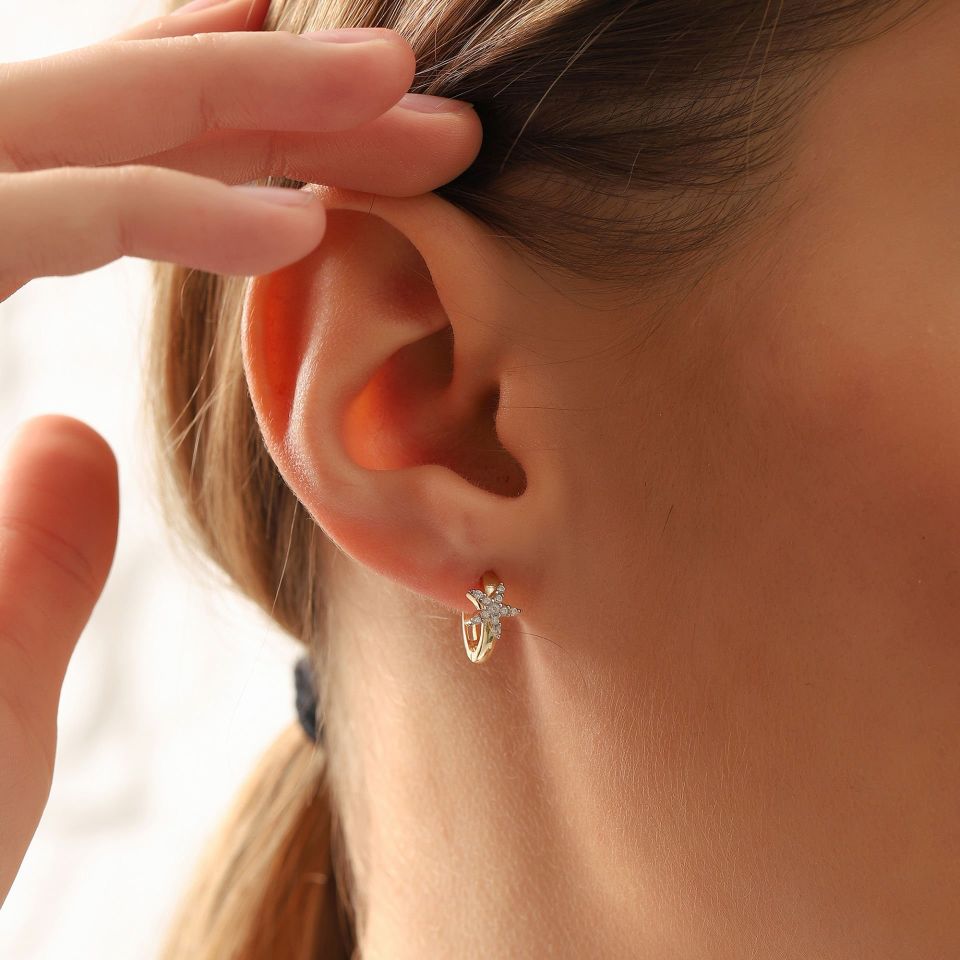 Moom Mücevherat 14 Ayar Yıldız Kübik Zirkon Taşlı Küpe