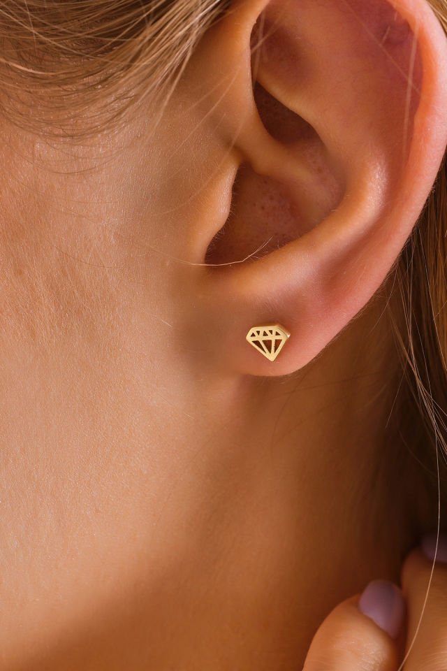 MOOM MÜCEVHERAT 14 Ayar Altın Tragus Küpe Elmas Vidalı