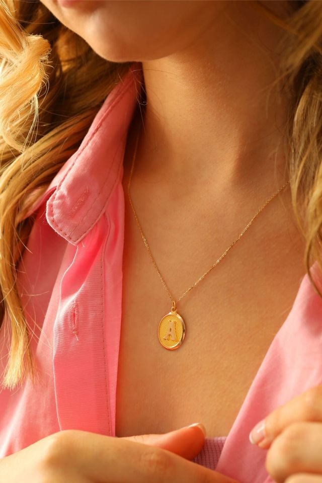 Moom Mücevherat Kadın 14 Ayar Altın Harf Kolye Nostaljik Oval A & Z Harf Altın Kolye Zincirli