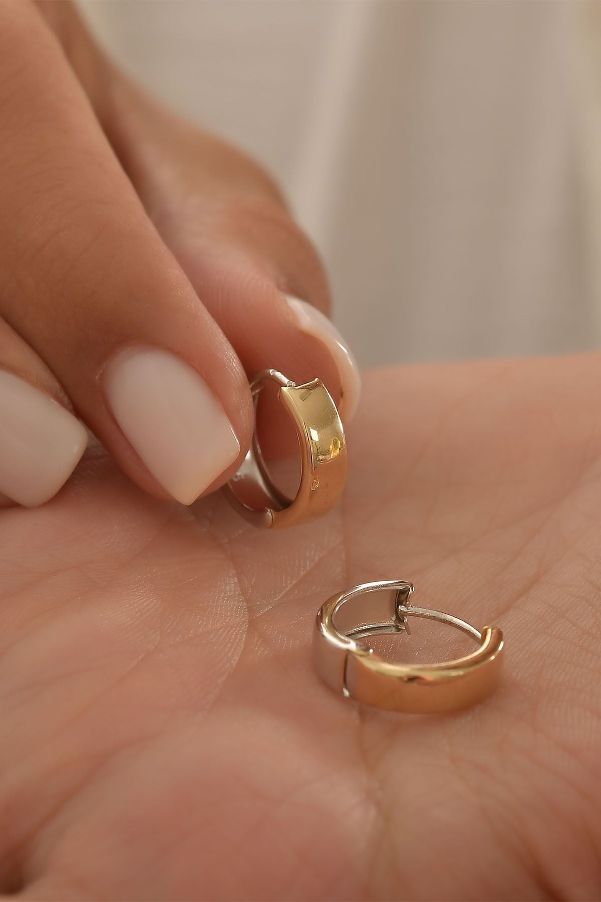 14 Ayar Altın 2 Renk Sarı Beyaz Halka Küpe 1.3 Cm