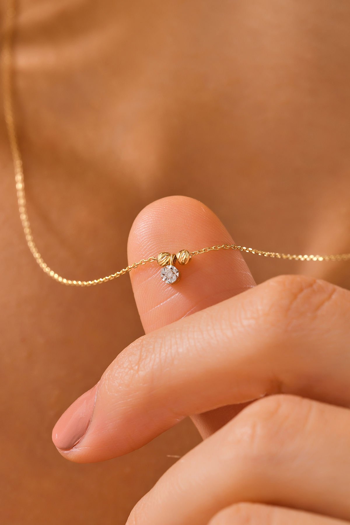 MOOM MÜCEVHERAT 14 Ayar Altın Mini Dorika Toplu Pırlanta Kolye Efektli