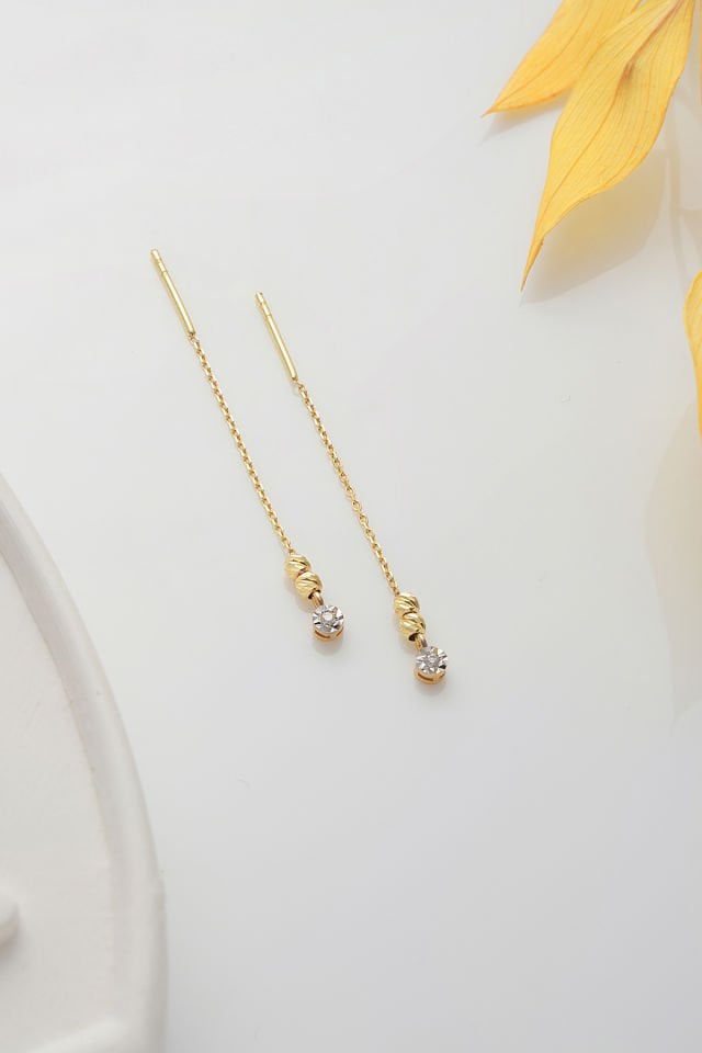 MOOM MÜCEVHERAT 14 Ayar Altın Mini Dorika Toplu Pırlanta Küpe Efektli