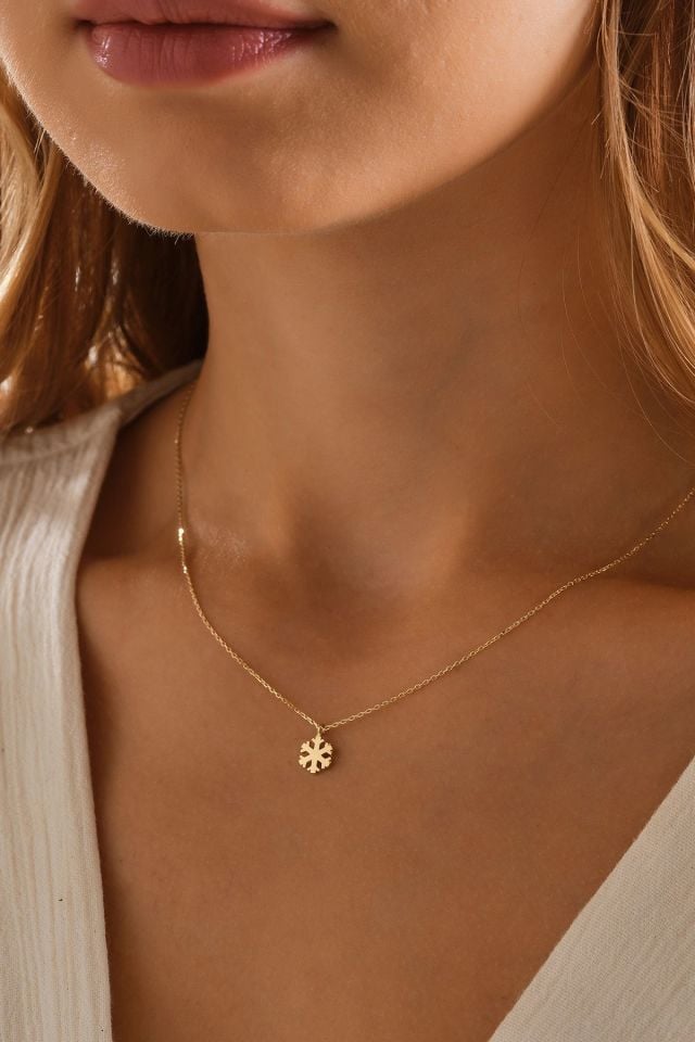 MOOM MÜCEVHERAT 14 Ayar Altın Kar Tanesi Kolye