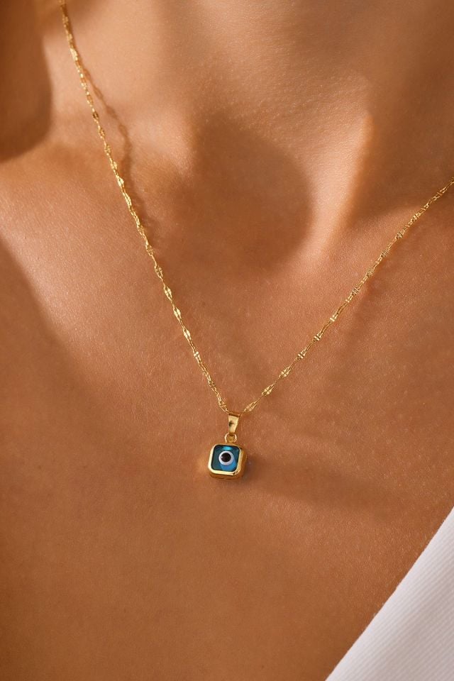 MOOM MÜCEVHERAT 14 Ayar Altın Mini Nazar Kare Göz Kolye
