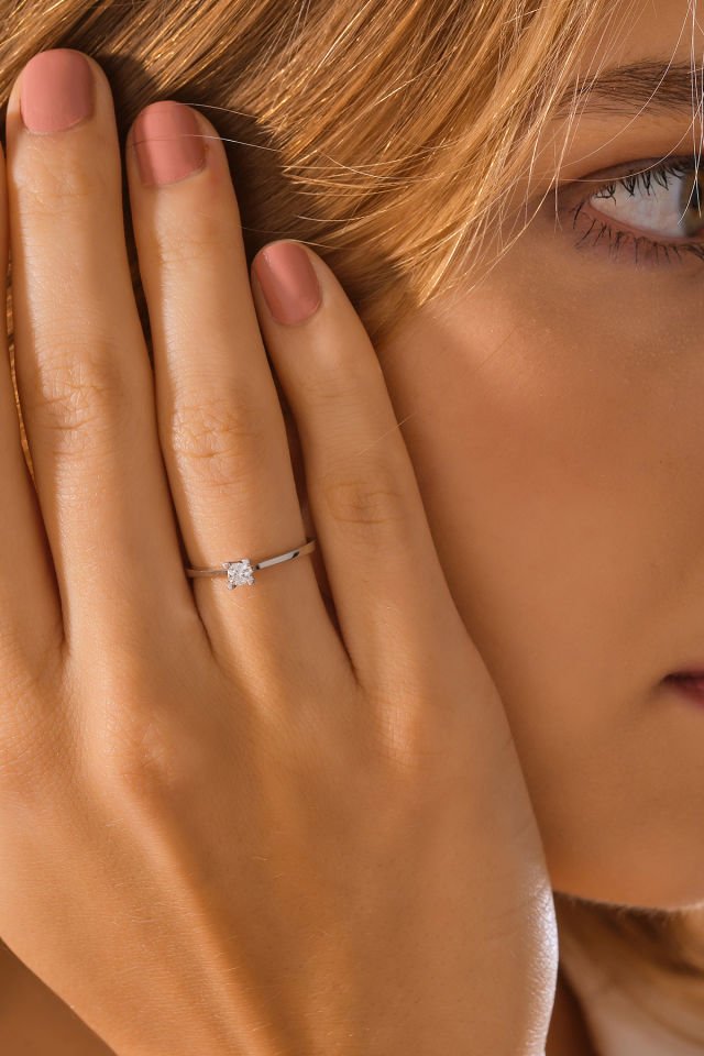 MOOM MÜCEVHERAT 14 Ayar Altın Pırlanta Tektaş Yüzük Takoz Tırnak (Tüm Ölçüler Mevcuttur)