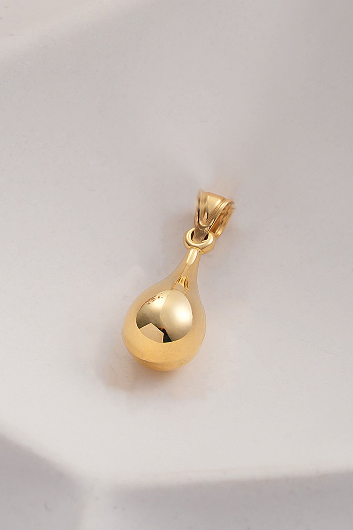 14 Ayar Altın Damla Kolye Ucu