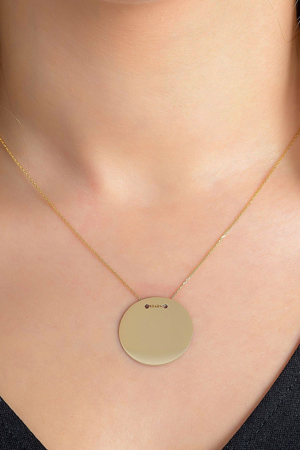 14 Ayar Altın Kolye Plaka Kolye İsim ve Harf Yazılabilir 2,5 Cm Çapında