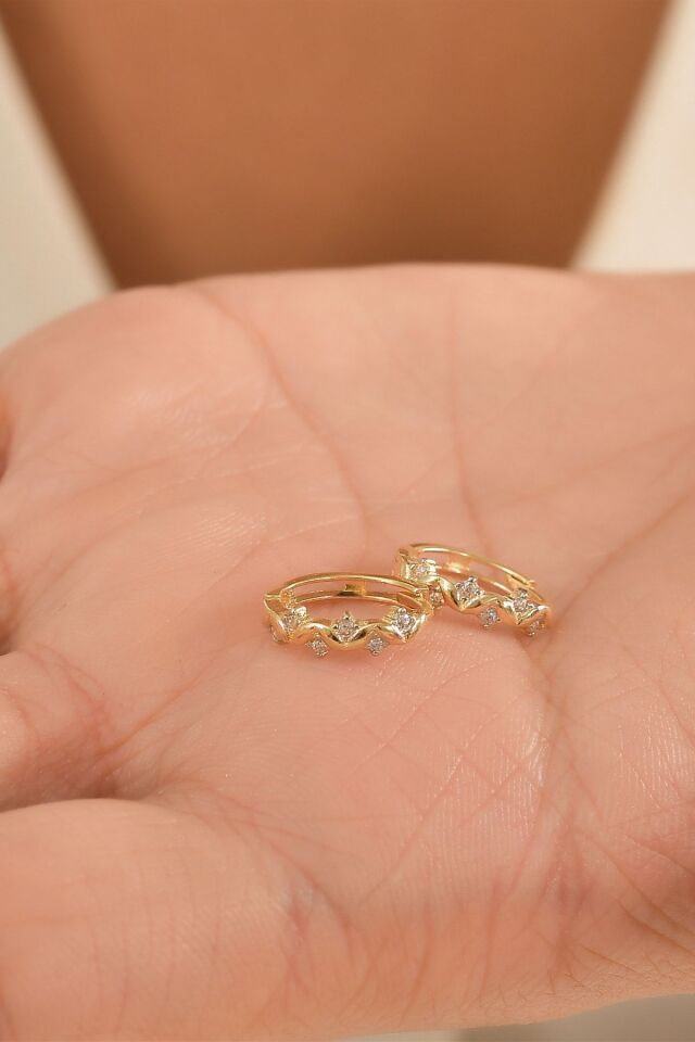 14 Ayar Altın Minimalist Taşlı Modern Halka Küpe 1.7 Cm