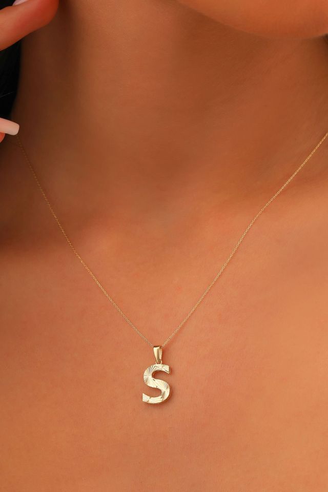 MOOM ÜCEVHERAT Kadın 14 Ayar Altın Harf Kolye A & Z Harfi Altın Kolye Zincirli Kalemli Işıltılı Desenli 42 cm S